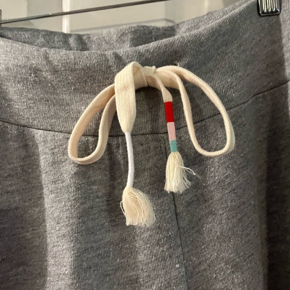 Wild fox sweats - Picture 2 of 5